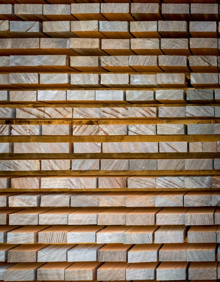 Venta de madera, frisos, molduras y rodapiés en Santiago